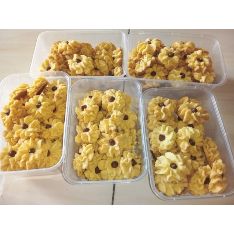 

Kue Semprit Mawar