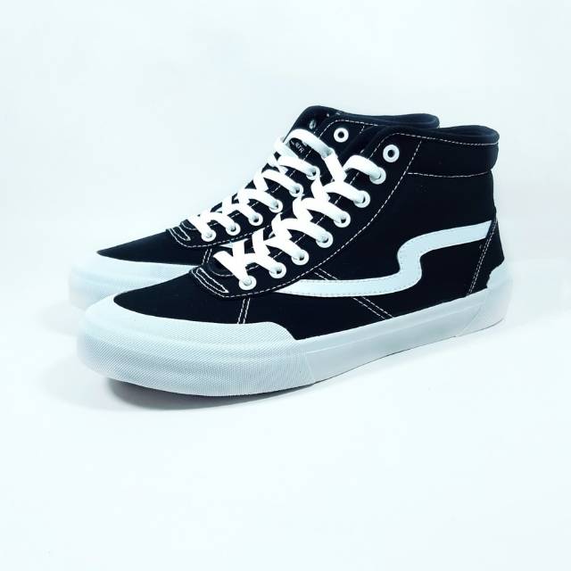 SEPATUPATROBAS IVAN HIGH BLACK WHITE