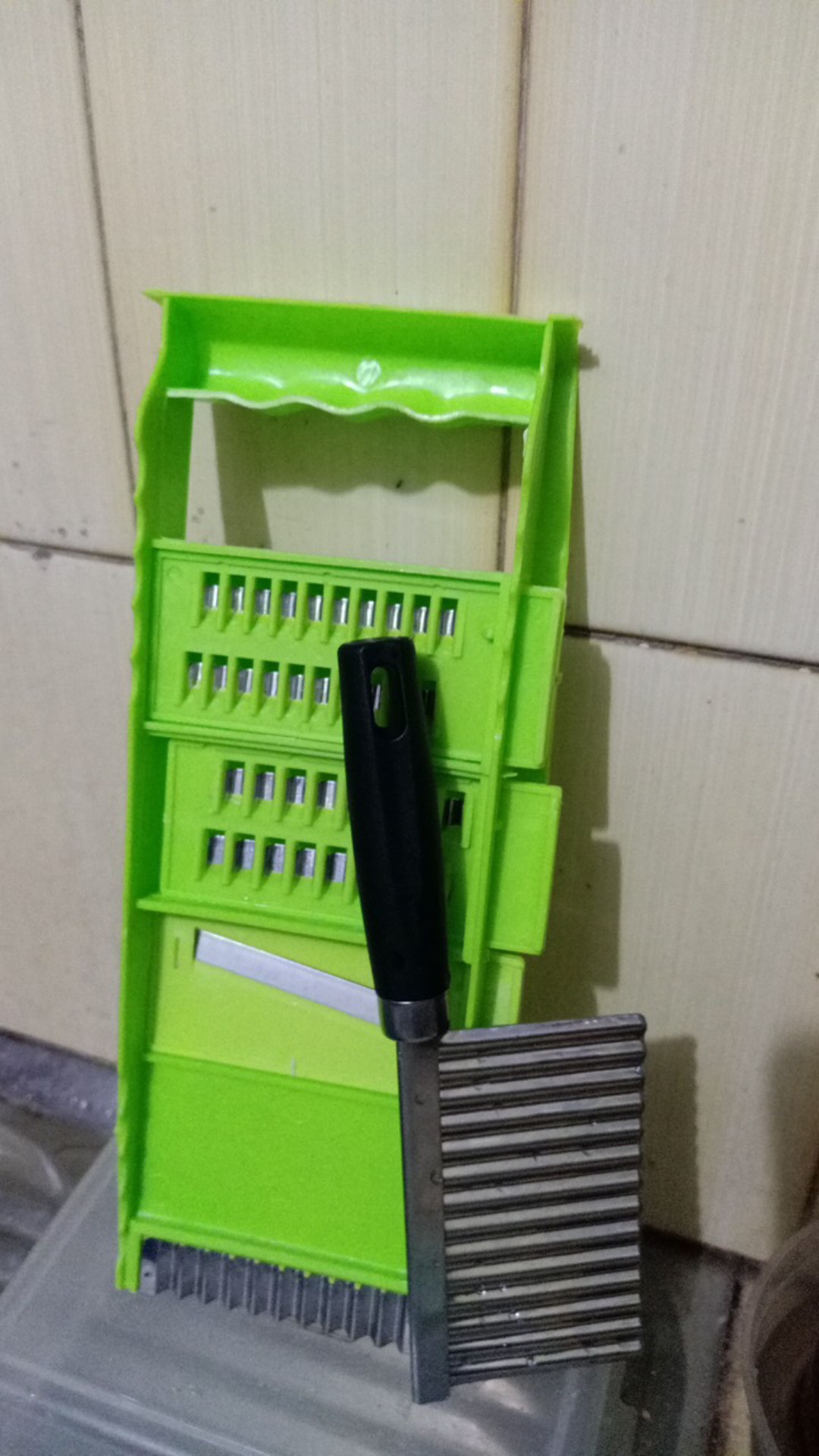 Pisau Gelombang Pengiris Kentang & Acar