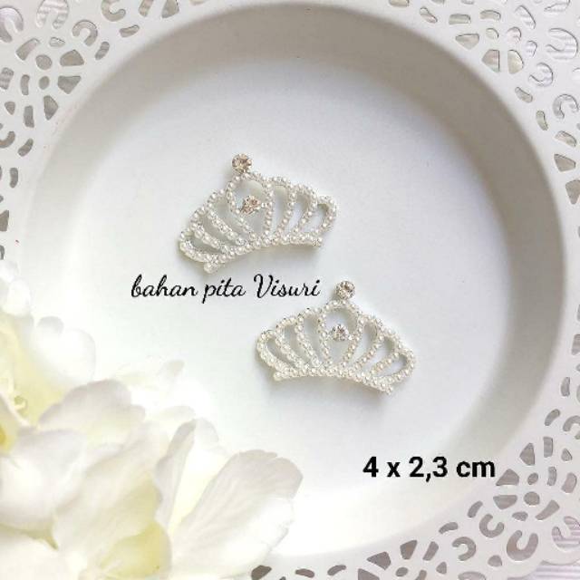 Crown Metal Pearl 4 x 2,3 cm