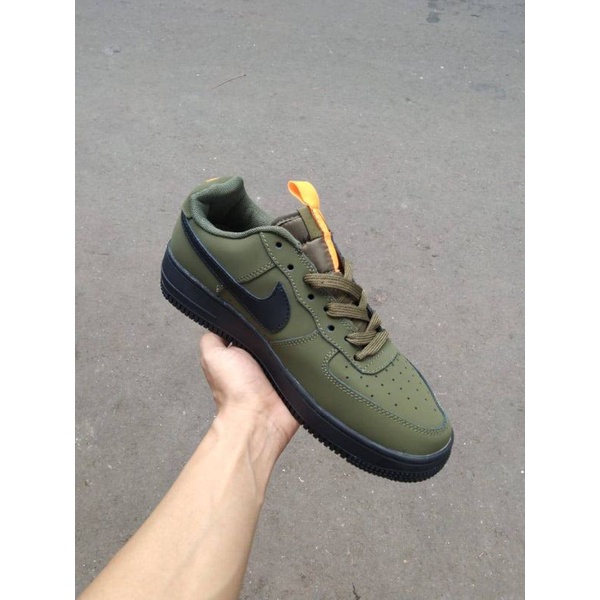 SEPATU NIKE AIR FORCE 1 OLIVE GREEN