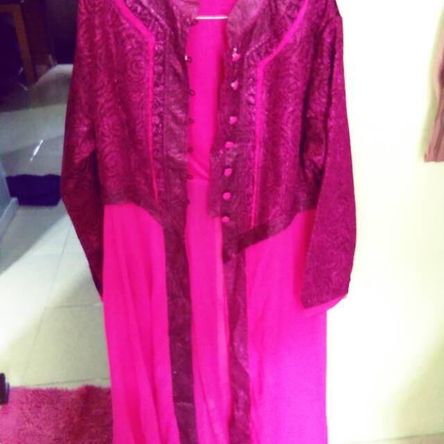 Preloved gaun Jemia XL