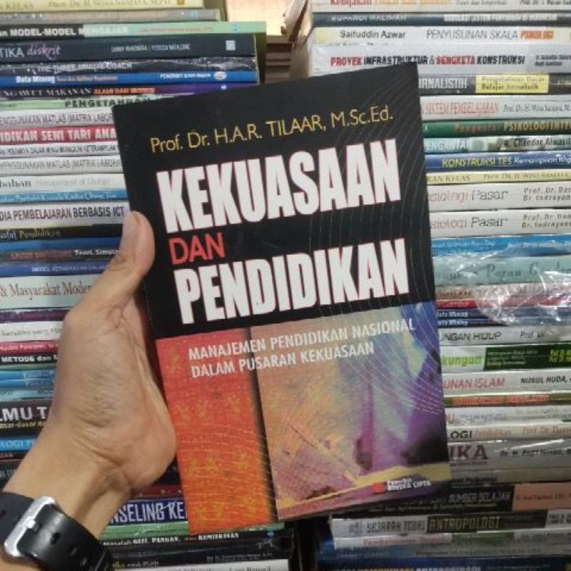 

Kekuasaan dan pendidikan Prof Tilaar ORIGINAL
