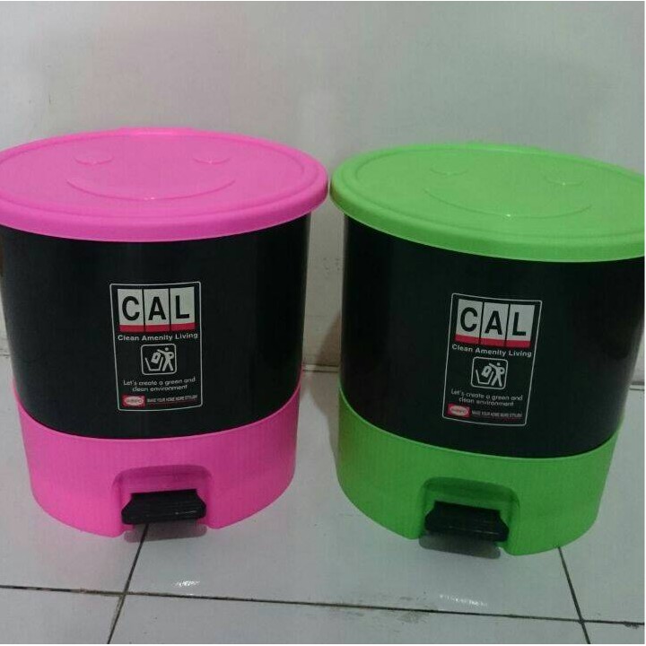 TEMPAT SAMPAH 15 LITER INJAK BULAT SHINPO 715 / DUST BIN WITH TRAY