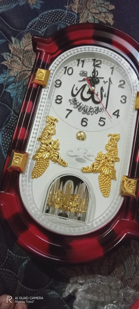 Jam Dinding Unik Bunyi Komedi Putar
