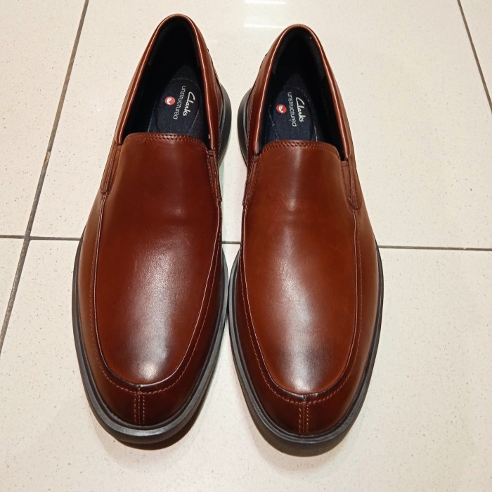 Sepatu Pria Clarks Un Lipari Step Original - Cokelat