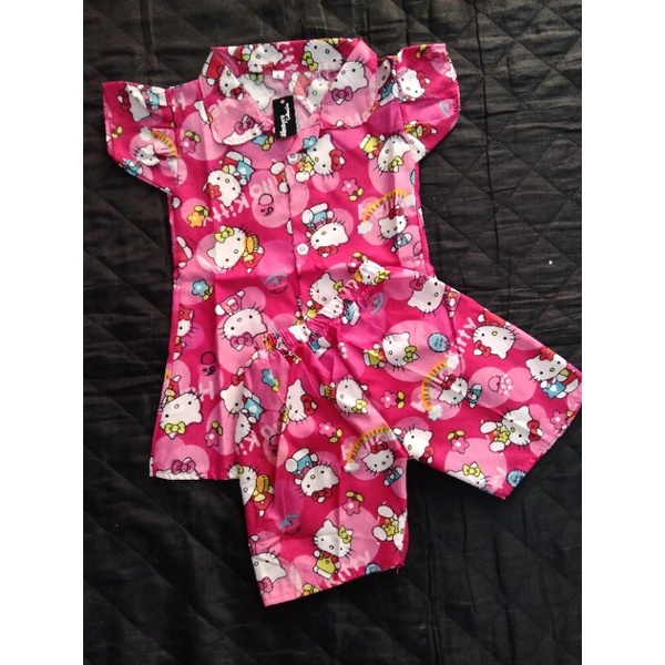 Piyama Anak Perempuan Celana Pendek Murah Usia 1-7 Tahun Motif Hello Kitty Bahan Katun