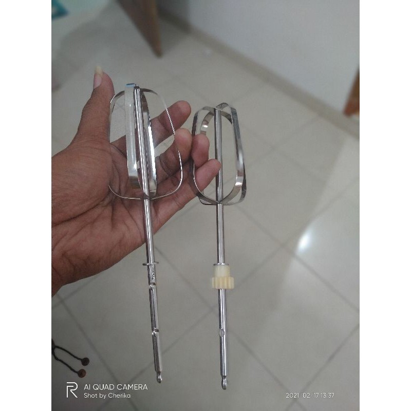 Pengaduk Oval (Whisk mixer with Bowl Signora) pengocok telur