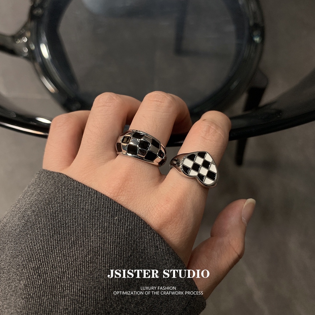 Cincin Bentuk Hati Dan Kotak Gaya Retro Adjustable Untuk Wanita