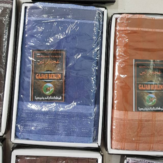 Sarung gajah berlin tenun dewasa