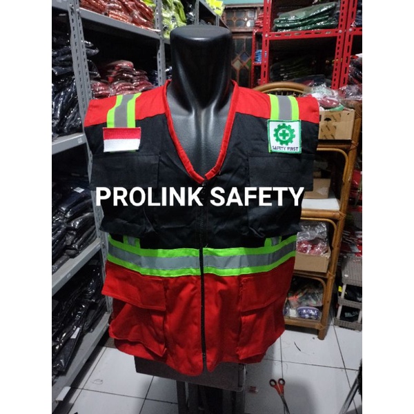 ROMPI SAFETY MERAH KOMBINASI HITAM KAIN DRILL SCOTLIGT HIJAU 5CM