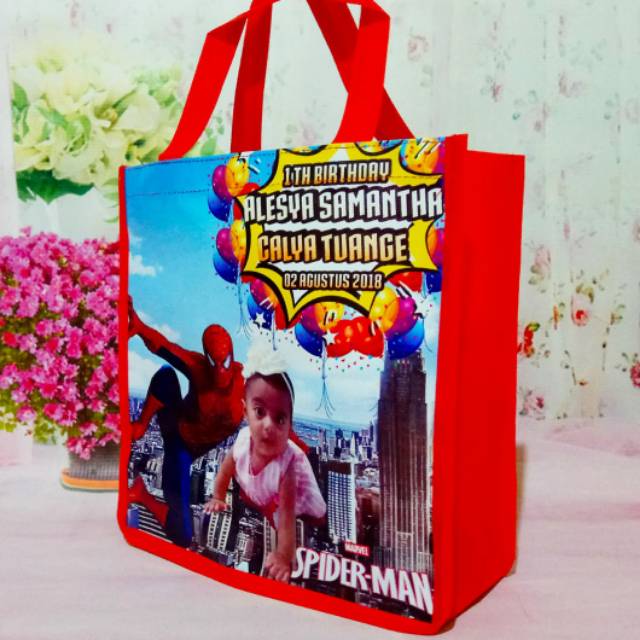

Tas spundbond, tas ultah anak, tas ulangtahun, godiebag, godiebag ultah, godiebag unik, tas custom