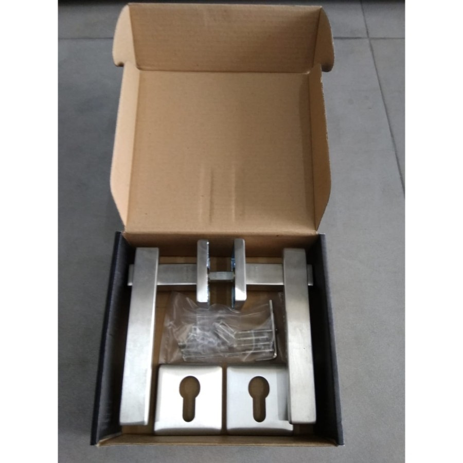 GRADINO LEVER HANDLE ESCUTCHEON/Gagang Pintu HRE.99.27. US32D