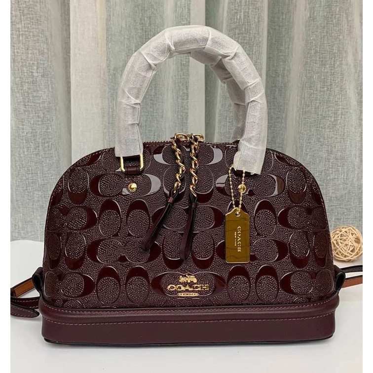 coach sierra in signature