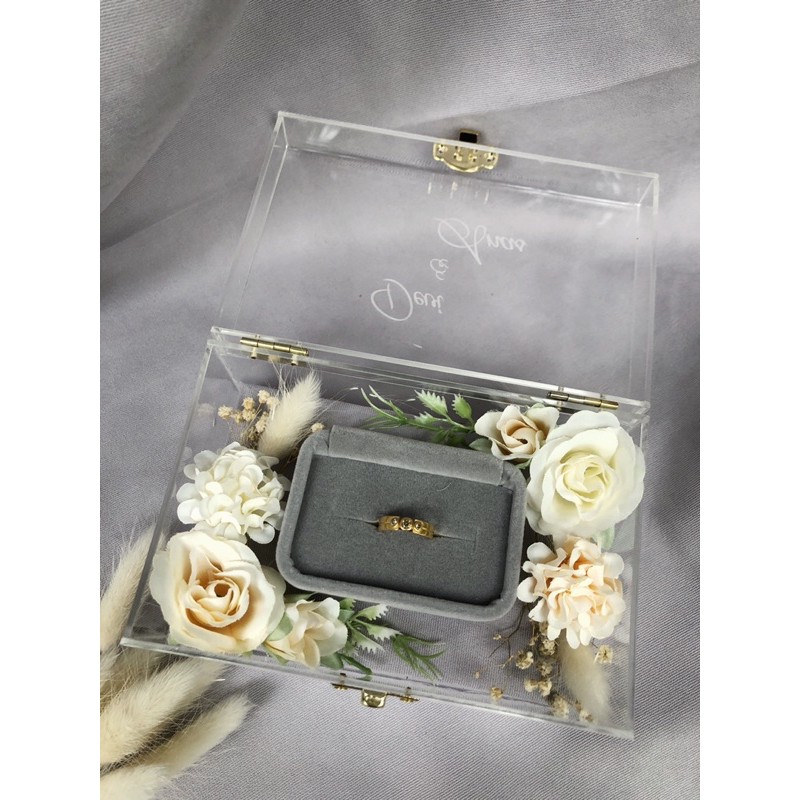 

RING BOX ACRYLIC