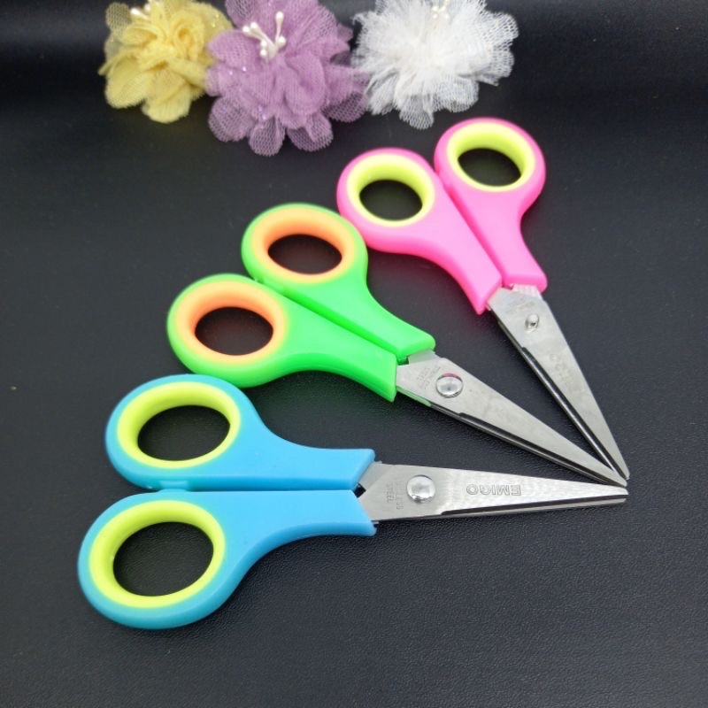 

Gunting Emigo Warna,Gunting Kertas Emigo Warna