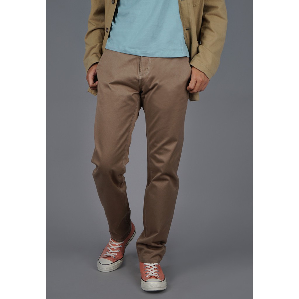  LOIS  CSL6001S Celana  Panjang Chinos Twill Non Stretch Pria 