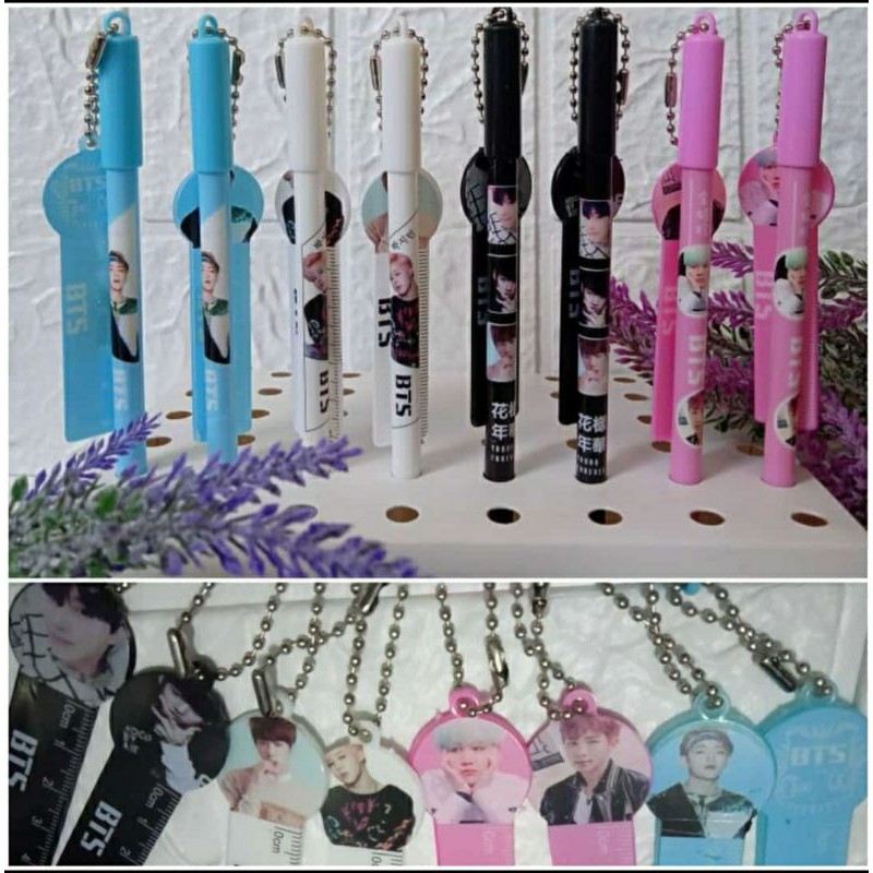 

Pulpen gel dengan gantungan penggaris BTS