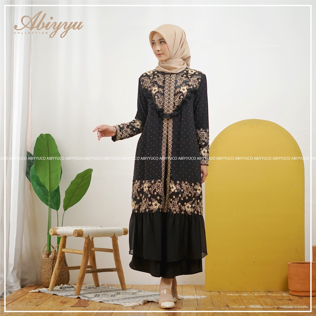 Abiyyuco GL1082 | abaya turki hitam terbaru mewah turkiy 2022 terbaru turkey hitam busui, bahan jersey dan ceruty, ready size M, L, XL, XXL. Apikasi bordir renda (bordir tempel) dan mote swarovsky (mote tempel/press)