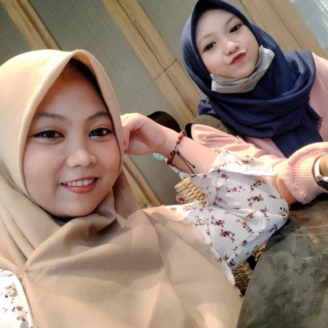 adheekazakiyatunnisa