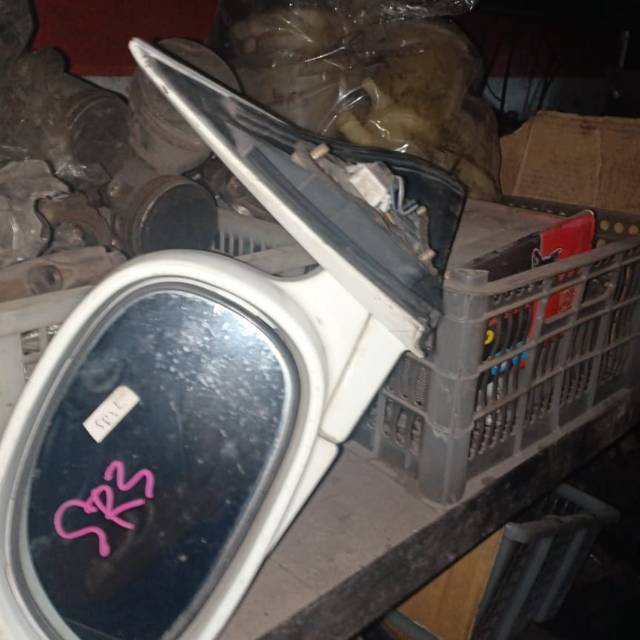 Jual borongan...ex Singapore...mesin2, korek as, spion, dll...untuk mobil Honda
