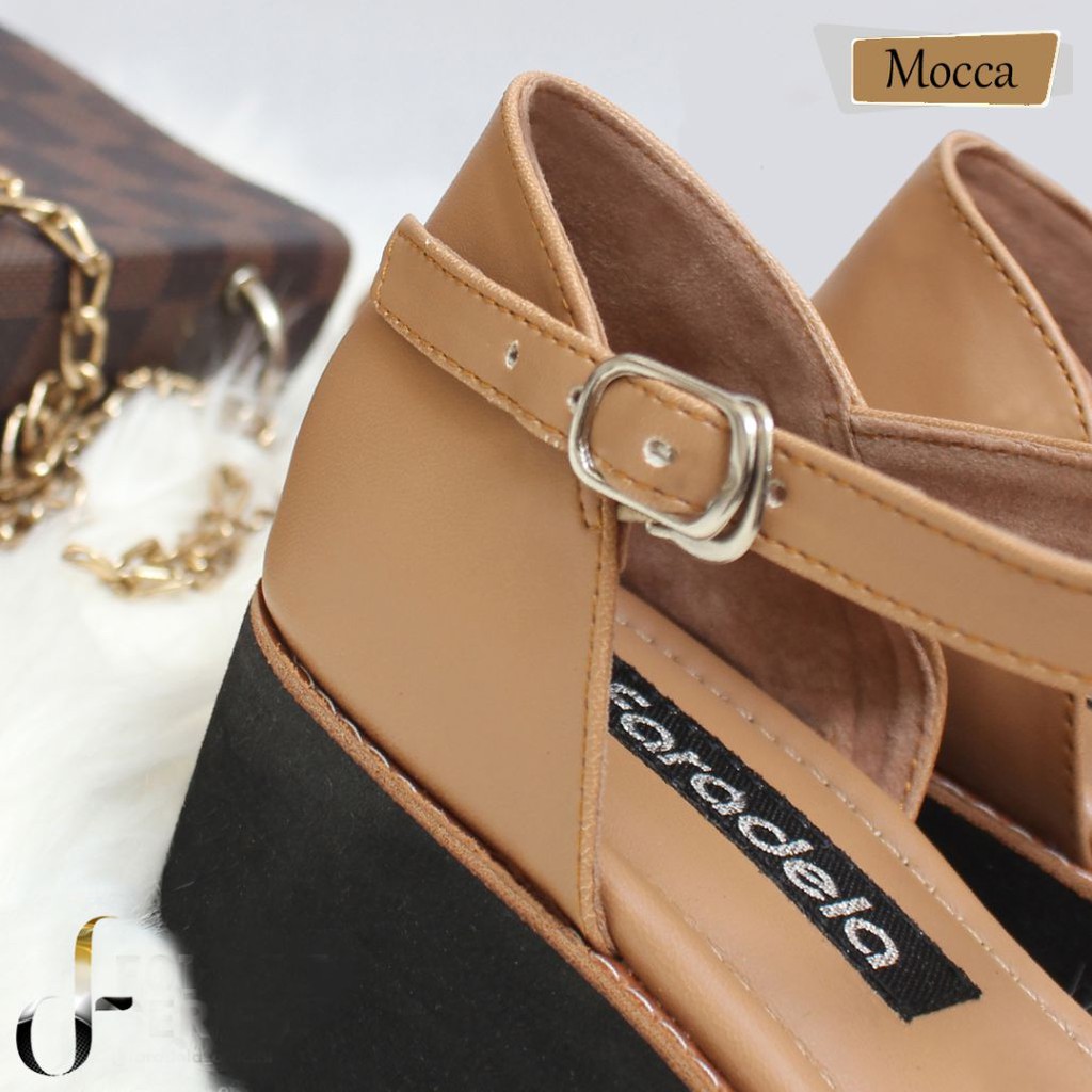 FARADELA Sepatu Wedges Spon F01-05.5