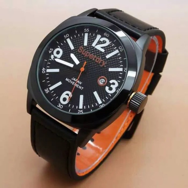 Jam Tangan Pria Superdry tanggal aktif