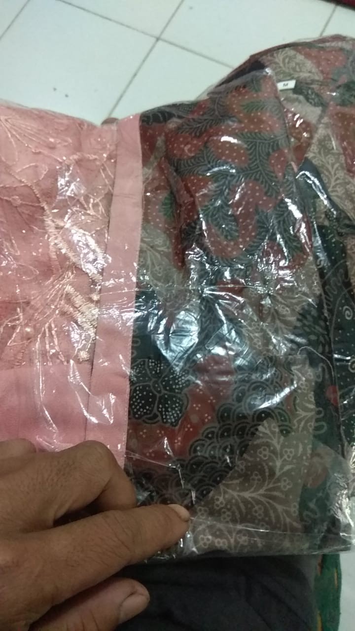 Sarimbit Batik/couple Batik Motif Baru Kombinasi Brokat Terhits Baju Kondangan Terbaru Dan Terlaris