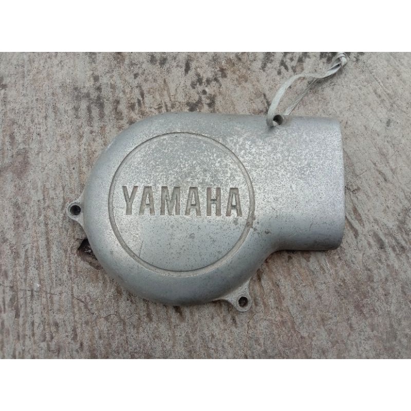 Cover Tutup Magnet Kalter Kiri Yamaha RS100 RS125 Original