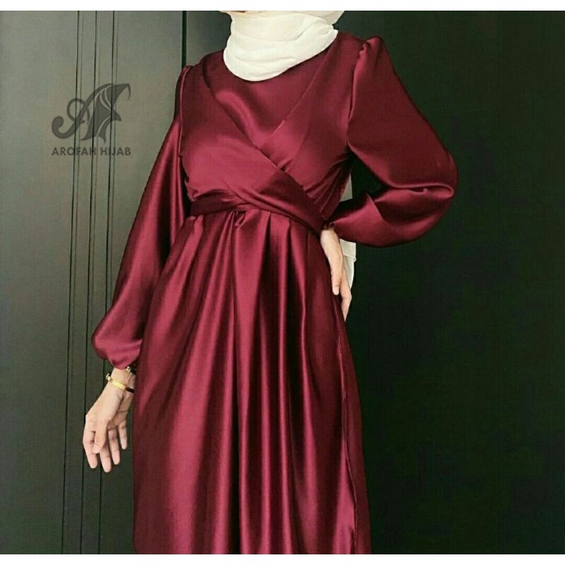 Zalwa Dress Satin Premium