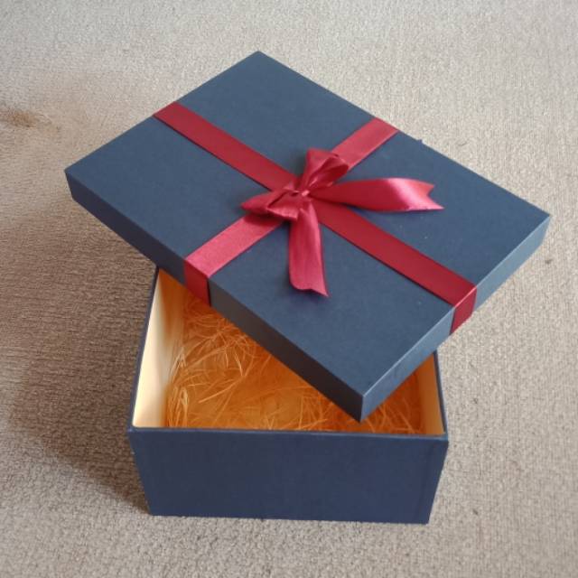 

Kotak kado 32x22x12 || box custom, gift box, packing