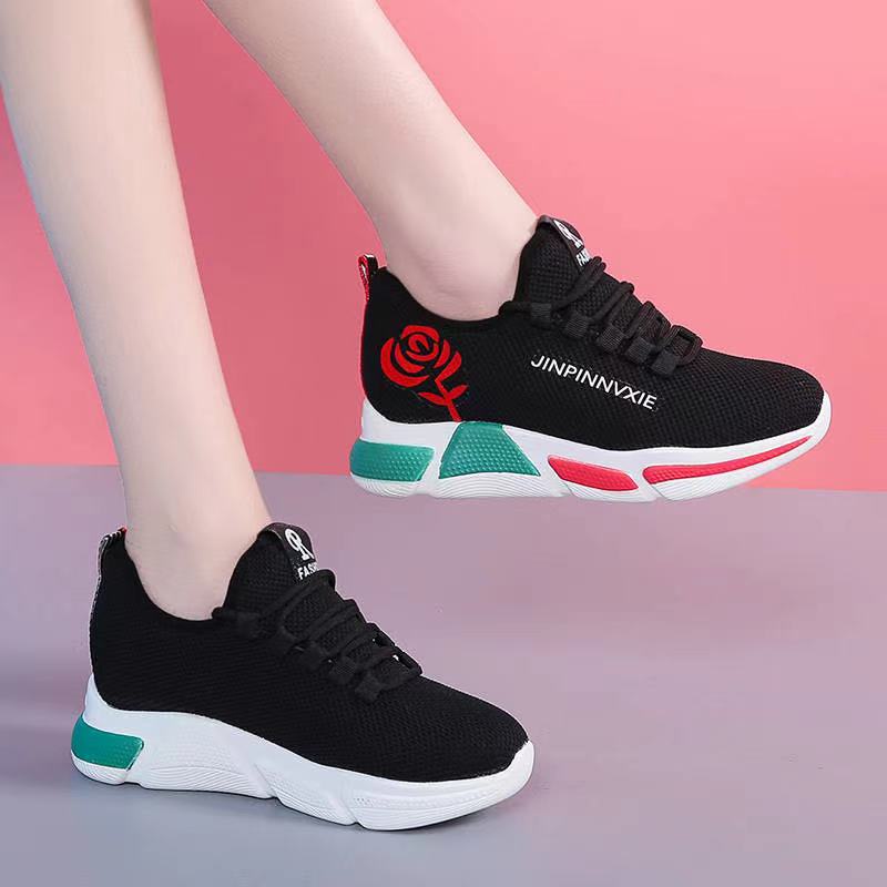 Sneakers Casual Sport Running Fashion Wanita Terbaru Design Simple Keren - 888