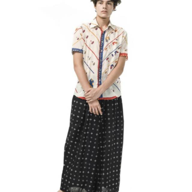 Kemeja Motif Chicken Warna Cream