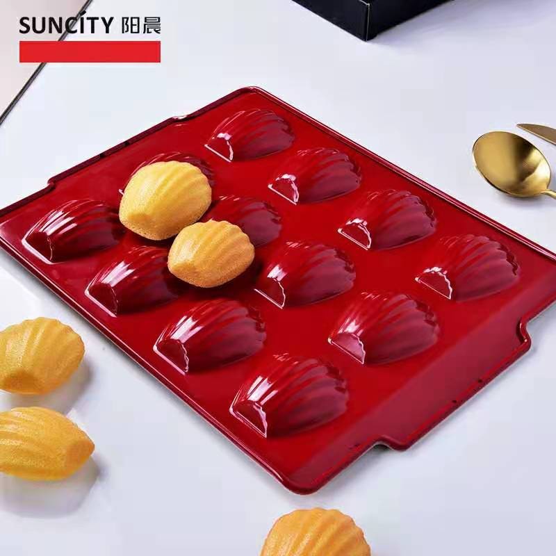 SUNCITY MADELINES (RED)  CETAKAN BENTUK KERANG 12 CUP MERAH