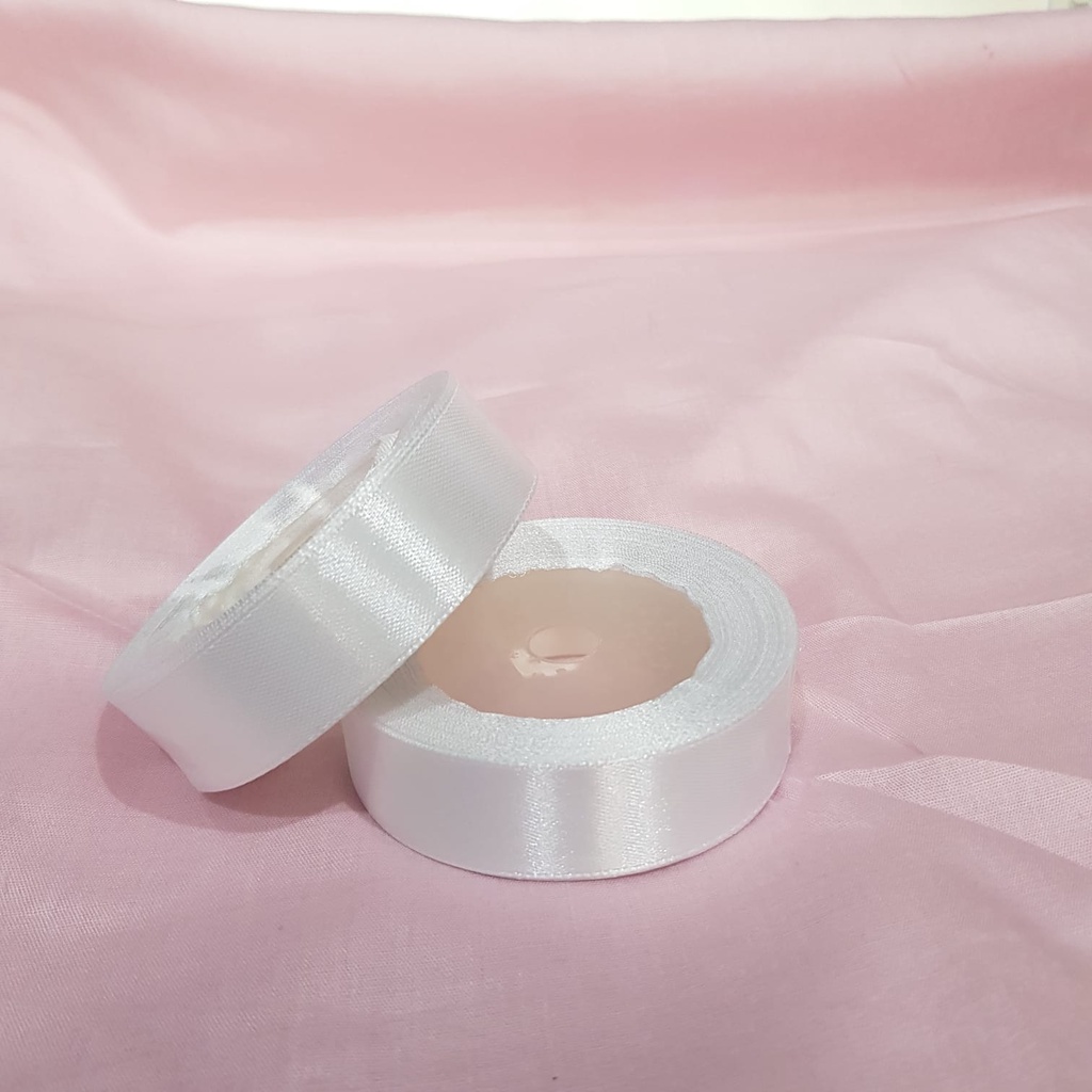 

PITA SATEN 3/4 PUTIH/Pita Kain/Pita/Bahan AKsesoris/Perlengkapan Pesta