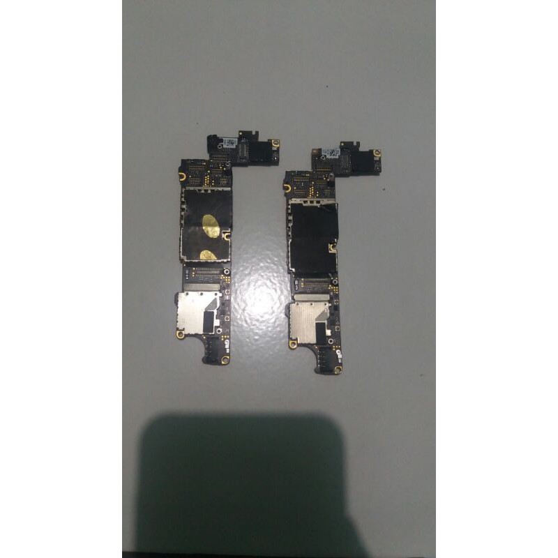 Mesin iphone  4s  lock icloud (icloud terkunci)