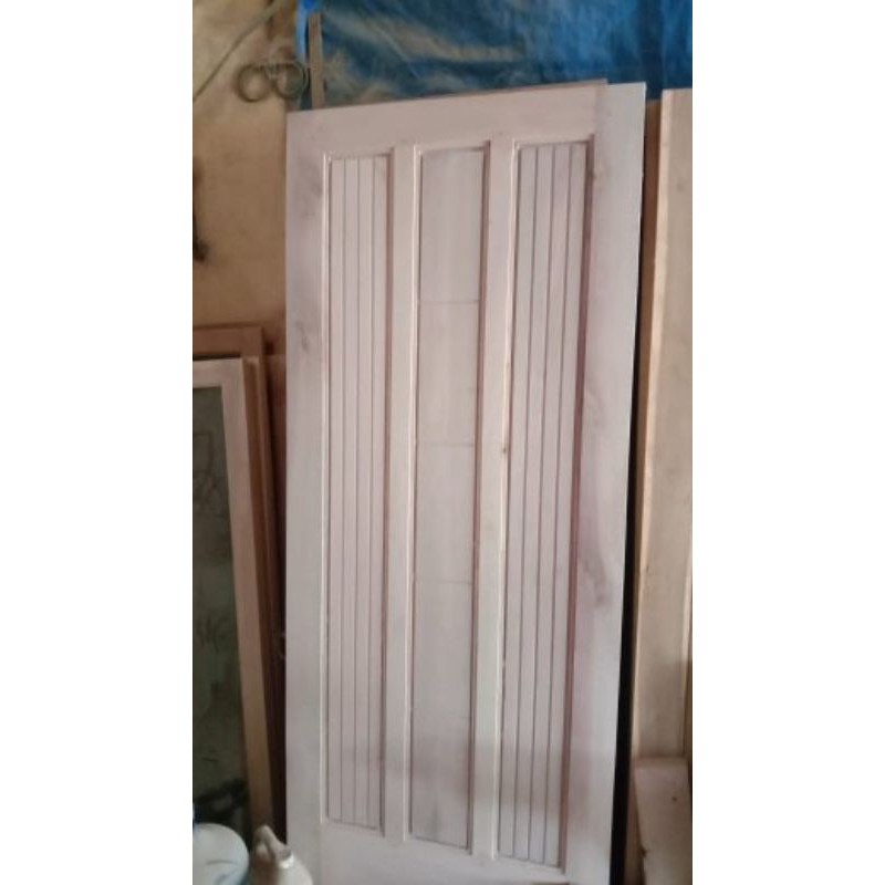 kusen dan pintu kamar