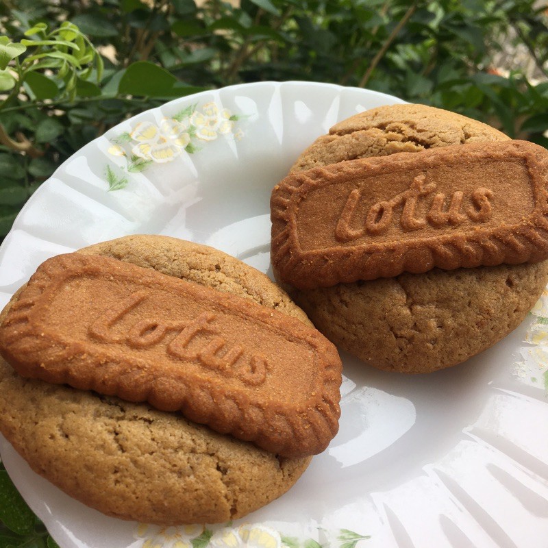 

LOTUS BISCOFF COOKIE @thecookieclub.id