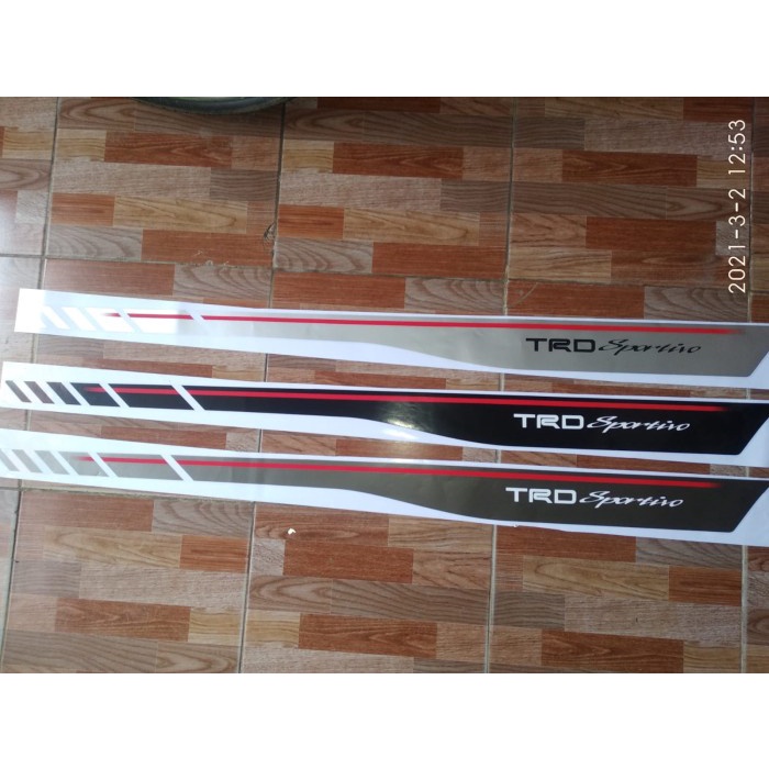 Sticker Stiker Body Samping Mobil All New Fortuner 2020 TRD Sportivo