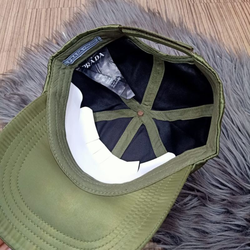 Topi Prada Green Army Baseball Topi Premium Impor