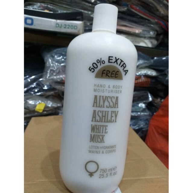 Alyssa Ashley white musk