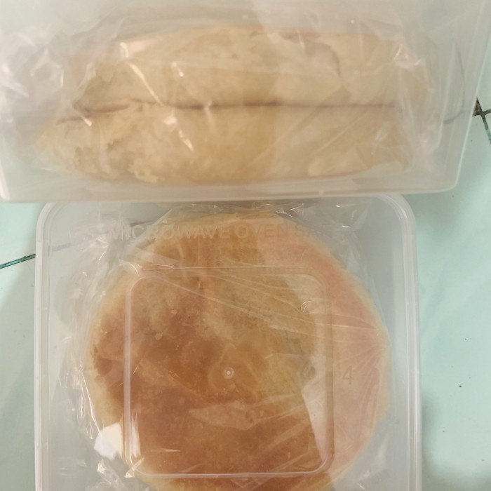 

KERING-KUE- KUE BULAN ASLI DARI KALIMANTAN , ISI KACANG HIJAU / KACANG HITAM - KACANG HIJAU -KUE-