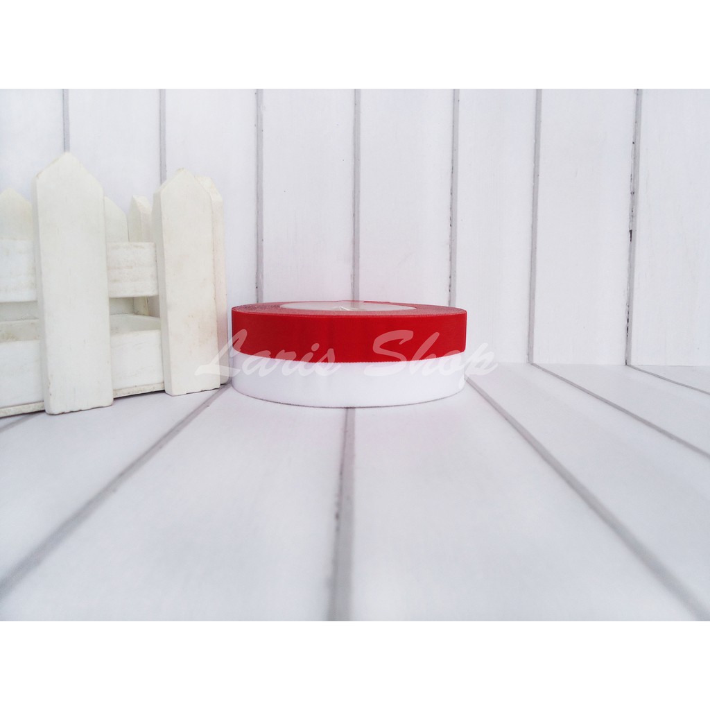 

Pita Bendera Merah Putih 1 inch ( 2,5 cm )