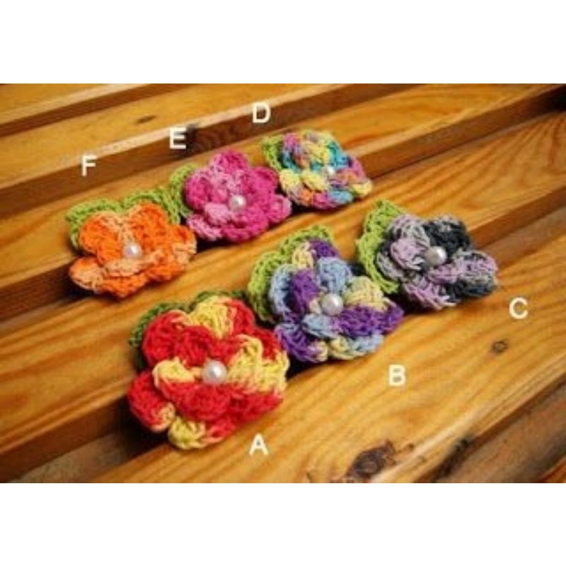 Bros bunga rajut(3pcs)/sovenir bros rajut bunga