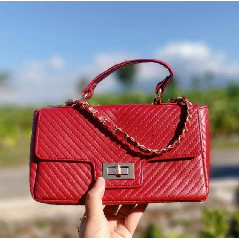 Tas RV brand lokal selempang & bahu merah