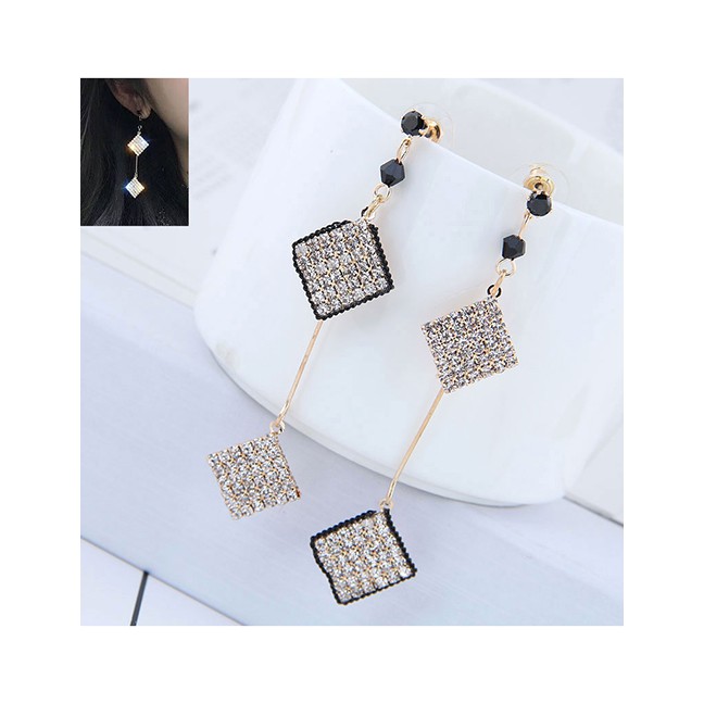 LRC Anting Tusuk Fashion Gold Square Asymmetric Earring A57889