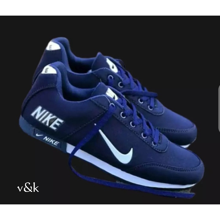 Sepatu sneakers pria kekinian / Sepatu pria olahraga jogging Cod