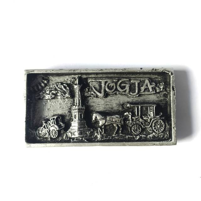 MAGNET KULKAS ANDONG KERETA KUDA TUGU JOGJA UKURAN 9x5 cm - DEKORASI RUMAH