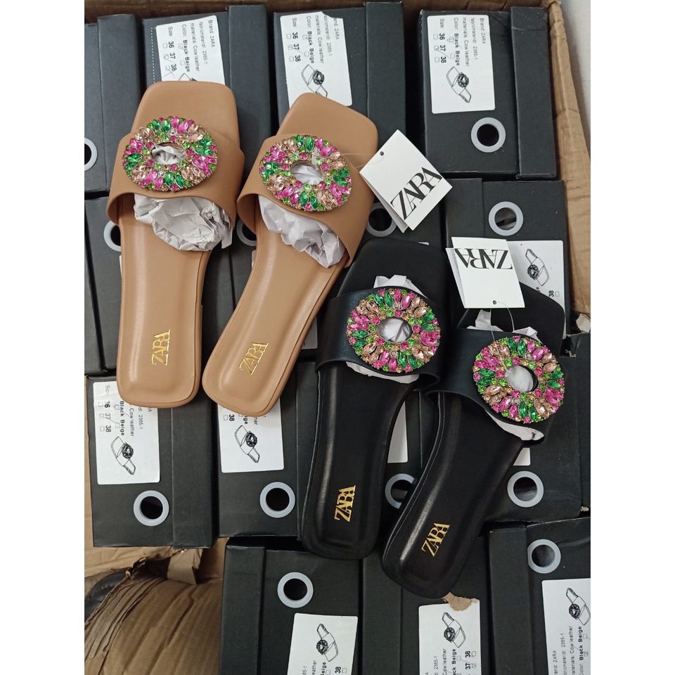 (PGBAGS) - SANDAL FLAT WANITA Z4R4 MOTIF PERMATA IMPORT PREMIUM #2355