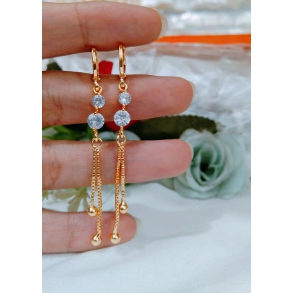 anting wanita dewasa cantik